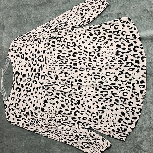 Savanna Jay Boho Embroidered floral Blouse - Picture 5 of 6